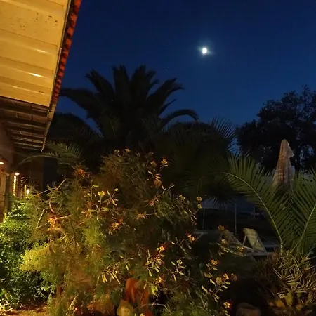 ホテル Polat Riva 3*